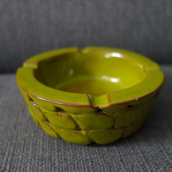 Nice Green Ceramic Ash Tray - Picture 5 of 9